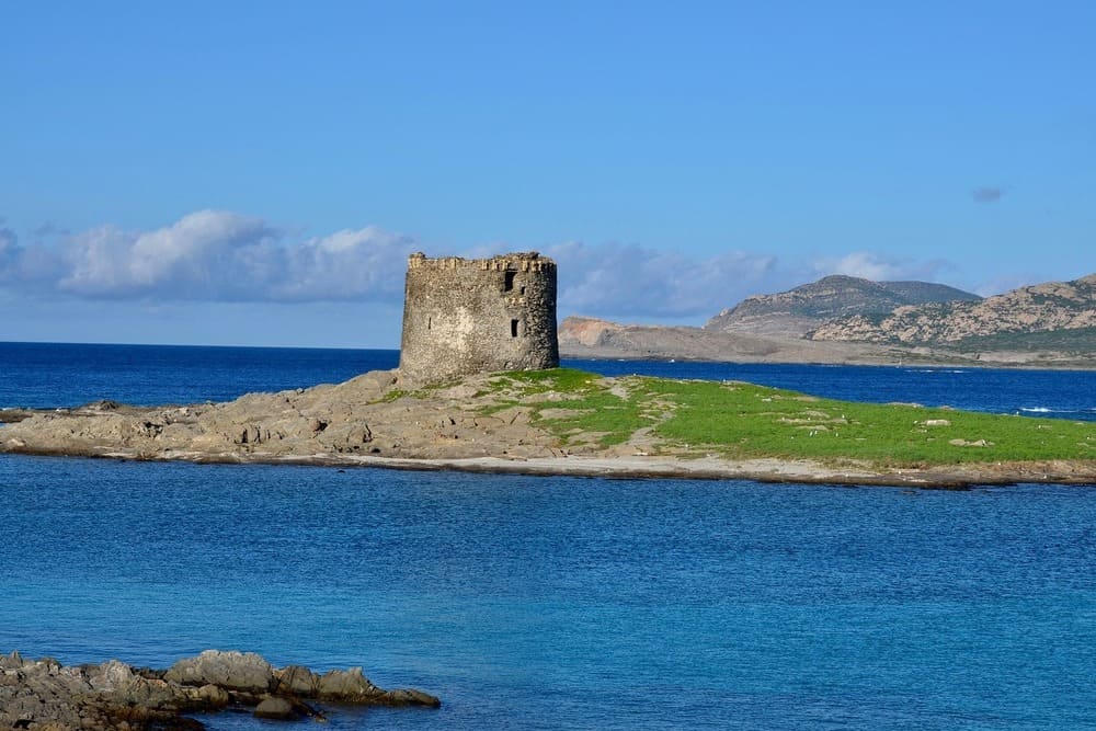 torre della spiaggia della pelosa, finanziamenti a fondo perduto in sardegna